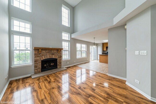 Building Photo - 565 Yorkshire Ln