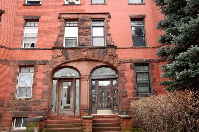 Building Photo - 1801 Beacon St