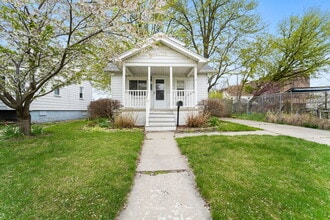 Building Photo - 55 Sonoma Ave