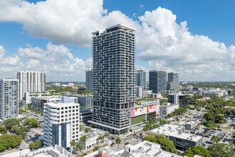 Building Photo - Forma Miami