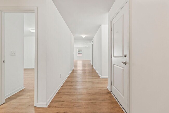 Foto del edificio - 1789 Sapphire Dr