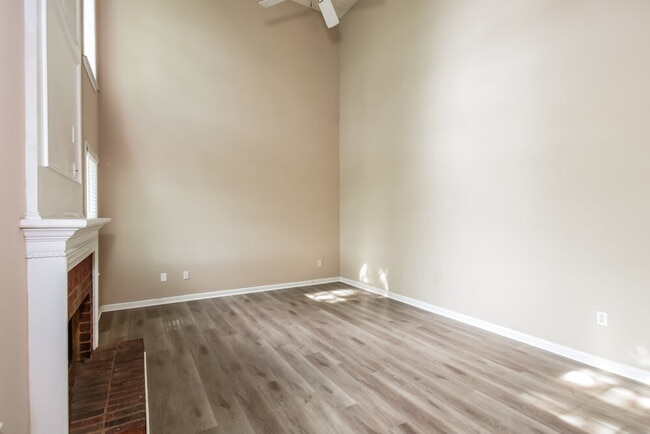 Building Photo - 1675 Berrywood Way