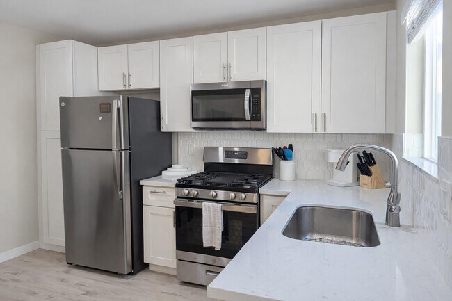 Foto del edificio - 350 Rockaway Ave