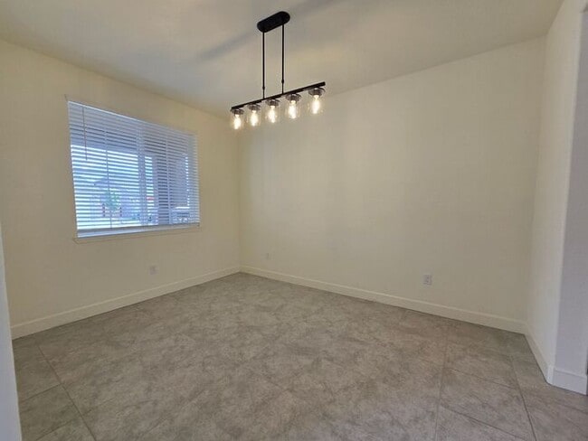 Building Photo - Beautiful Kiley Ranch Home with Open Floor Plan & Private Backyard