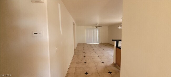 Building Photo - 5523 Jose Leon St