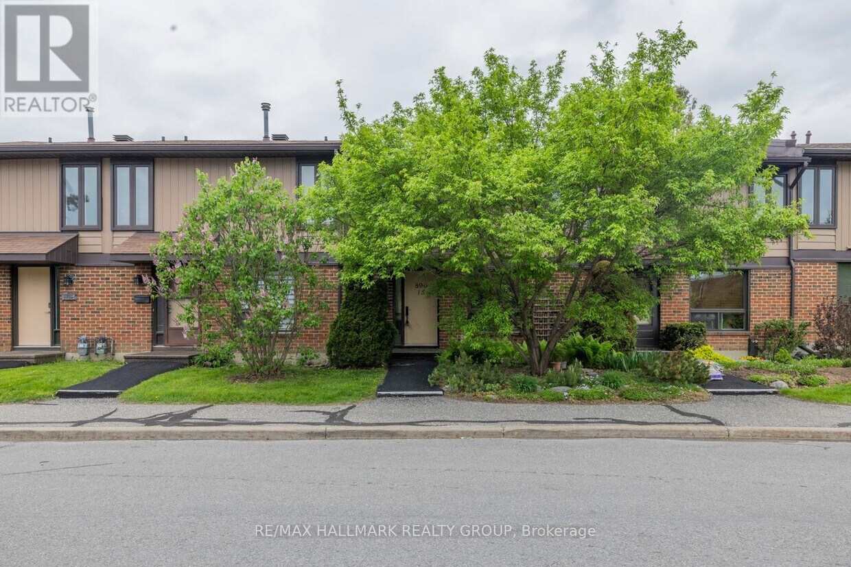 Photo principale - 890-890 Cahill Dr W