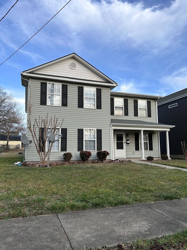 Building Photo - 508-510 S Market St