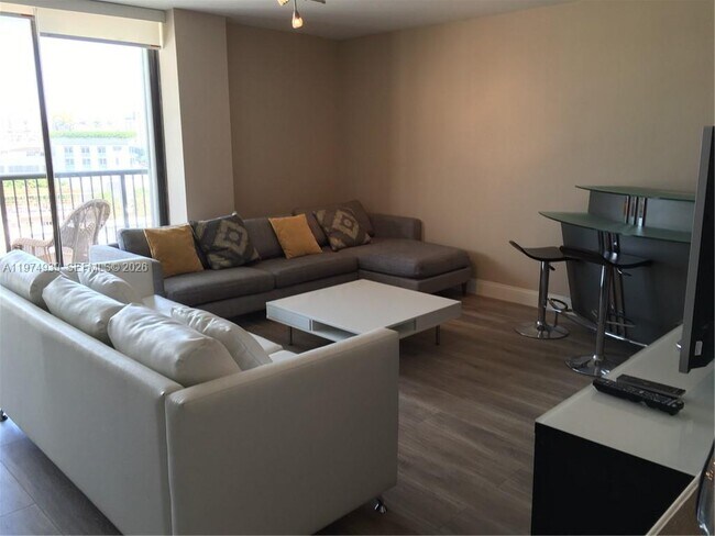 Foto del edificio - 1800 Collins Ave