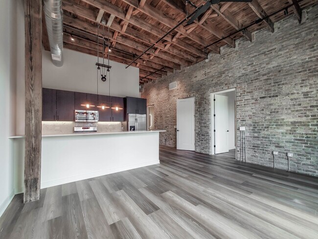 Foto del edificio - 818 N Wolcott Ave