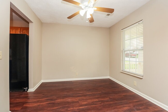 Building Photo - 3432 Cainbrook Crossing