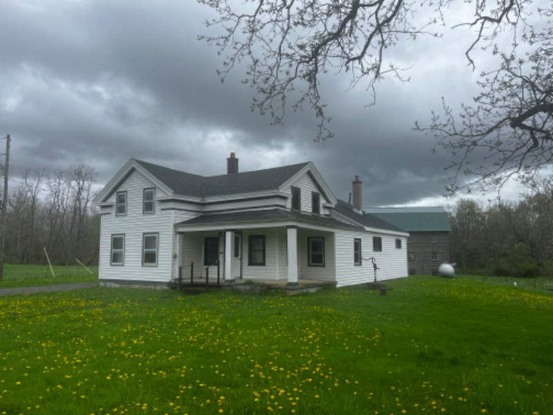 Primary Photo - 7118 Podunk Rd