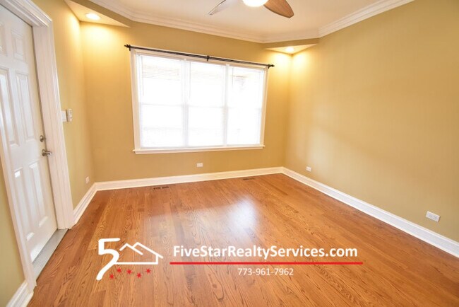 Foto del edificio - 3058 N Sayre Ave