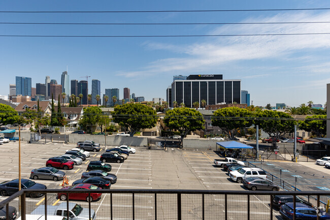 views of downtown from balcony - Bonnie Brae Apartments