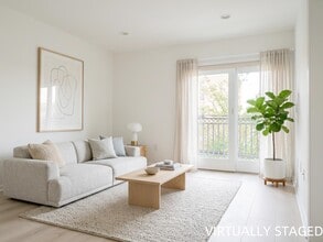 Building Photo - 605 New York Ave