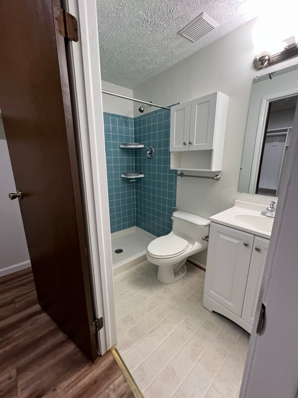 Foto del edificio - 2931 Ashdown Forest Dr