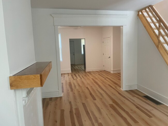 Foto del edificio - 3043 Euclid Ave