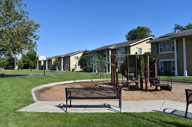 Foto del edificio - Mutual Housing on the Greenway