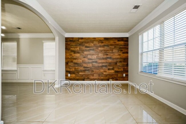 Foto del edificio - 7512 Congregation St