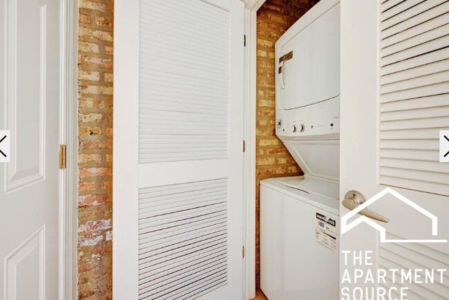 Photo - 2834 N Albany Ave Apartment