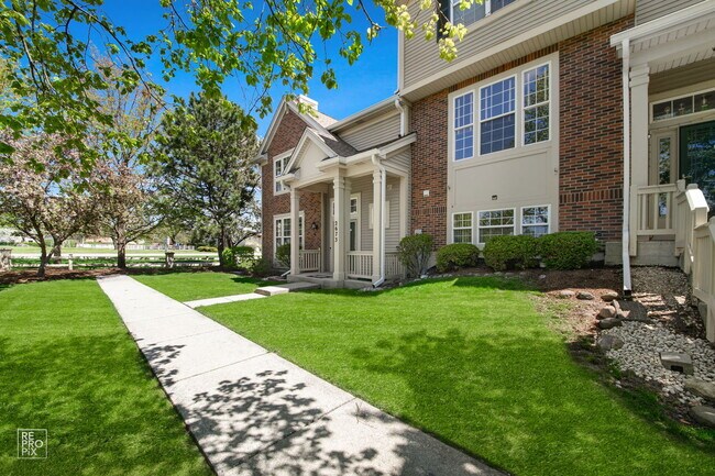 Foto del edificio - 2673 N Greenwood Ave