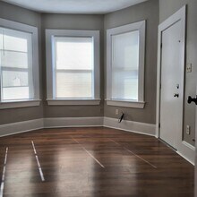 Building Photo - 98 County St