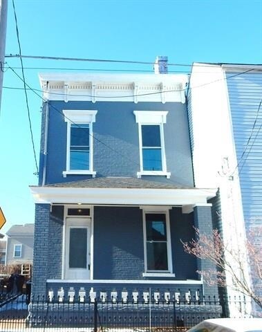 Primary Photo - 720 Central Ave