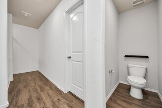 Building Photo - 20939 Wedgewood Chase Wy