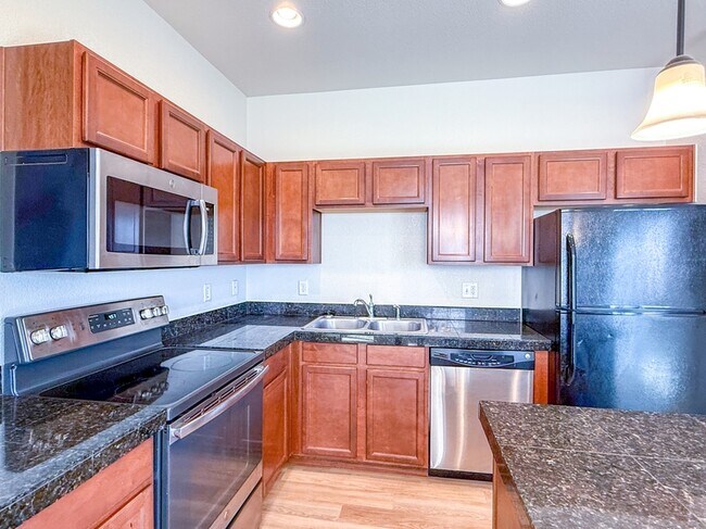 Building Photo - 12726 Jasmine Ct