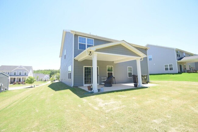 Building Photo - 7200 Eagles Nest Ln