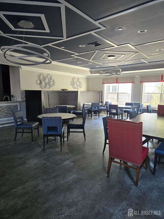 Foto del edificio - 28211 Radford Ct