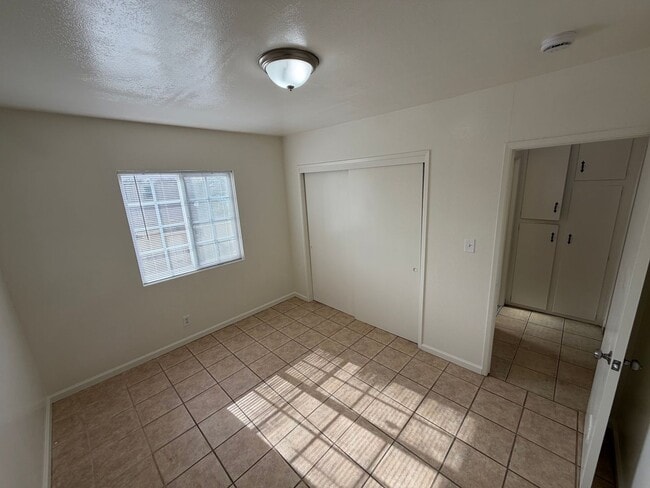 Building Photo - 311 E McElhany Ave