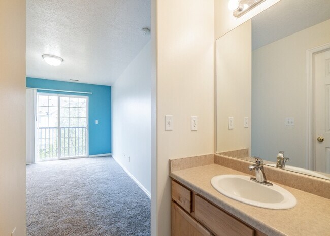 Building Photo - 1645 Vivante Way