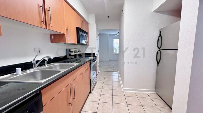 Foto del edificio - Beautiful 1/1.5 Condo in Dallas For Rent!