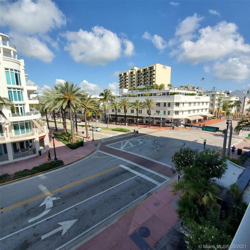 Primary Photo - 465 Ocean Dr