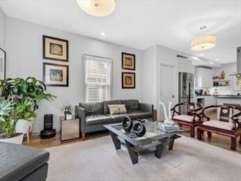 Building Photo - 75 South St