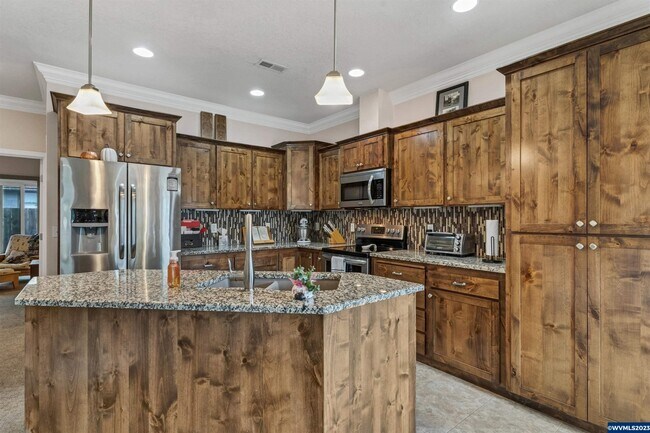 Foto del edificio - 1353 2nd St NW