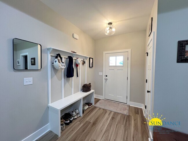 Foto del edificio - Spacious 4BR Home with Modern Finishes in Mossy Oaks Plantation!