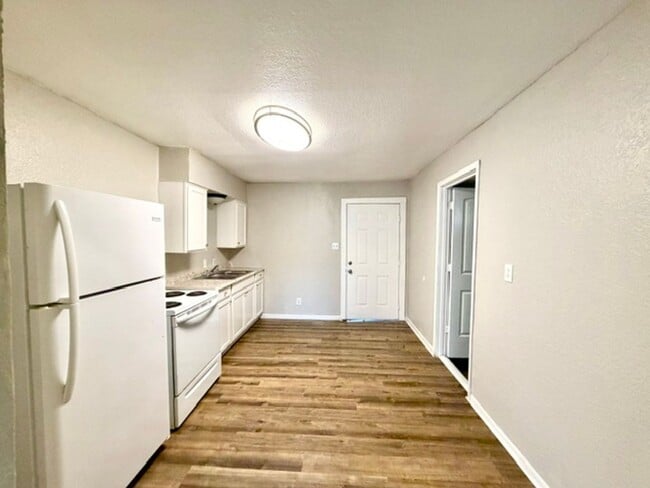 Building Photo - 2613 Baylor Ave