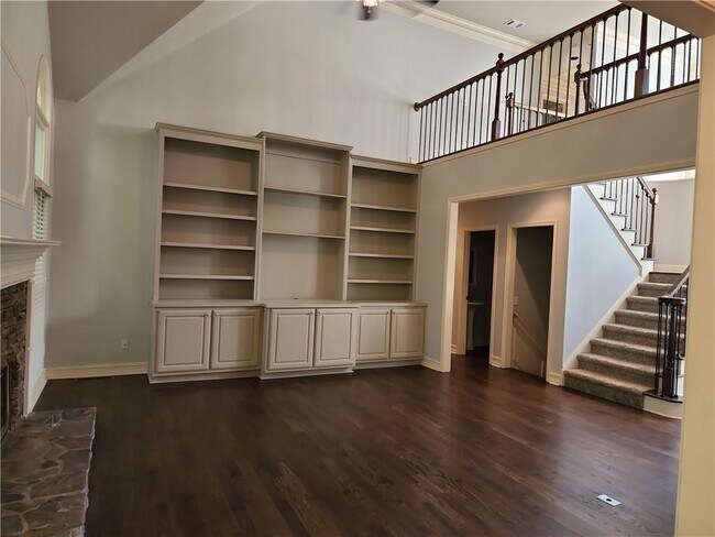 Foto del edificio - 606 Villa Estates Ln
