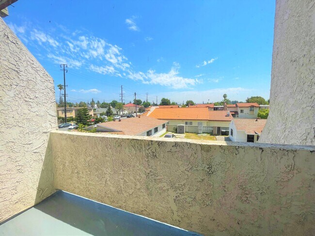 Balcony View - 11052 Lower Azusa Rd