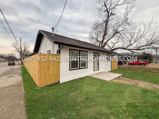 Foto del edificio - 1446 E Ann Arbor Ave