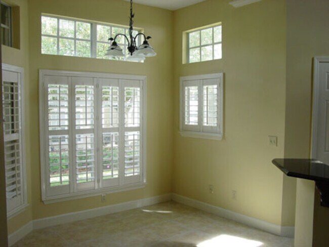 Building Photo - 124 Becket Ln