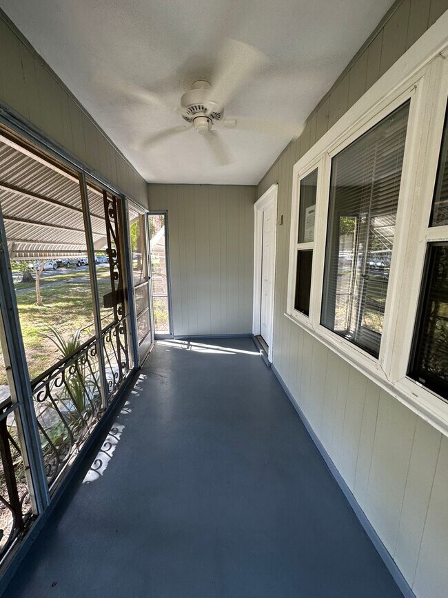 Foto del edificio - 501 36th Ave N