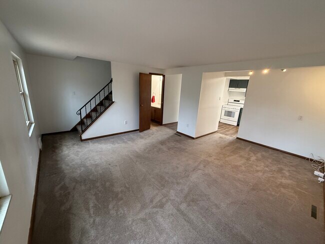 Foto del edificio - 108 Roberts Dr