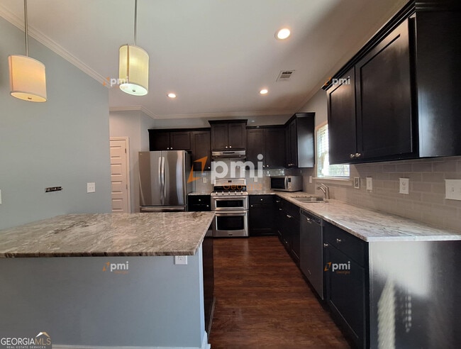 Foto del edificio - 2449 Boulder Rd SE