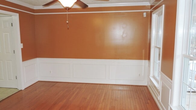 Building Photo - Fantastic Fredericksburg Home In Kingswood!