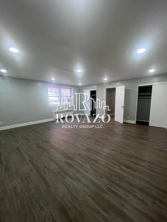 Foto del edificio - 585 Elizabeth Ave