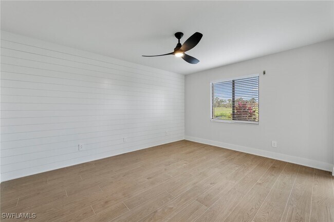 Foto del edificio - 16440 Kelly Cove Dr