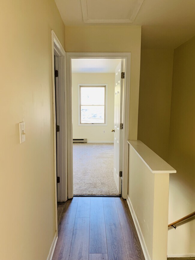 Foto del edificio - 64 Queen Ave