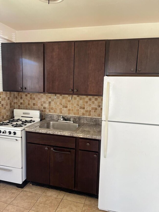 2630 W Berwyn Ave, Chicago, IL 60625 House Rental in Chicago, IL